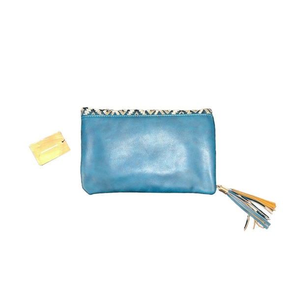 Francesca’s Lace Overlay Clutch Teal NWT - Picture 7 of 9